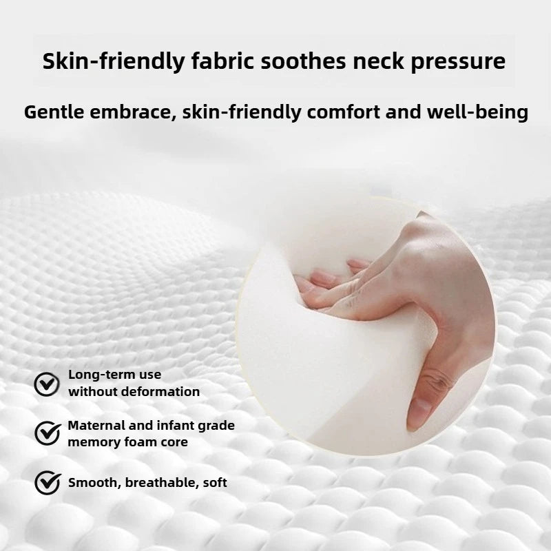 TravelMate™ U-Shaped Memory Pillow